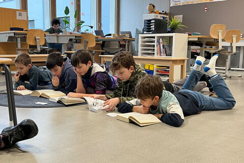 Silence, on lit: Klasse 5a